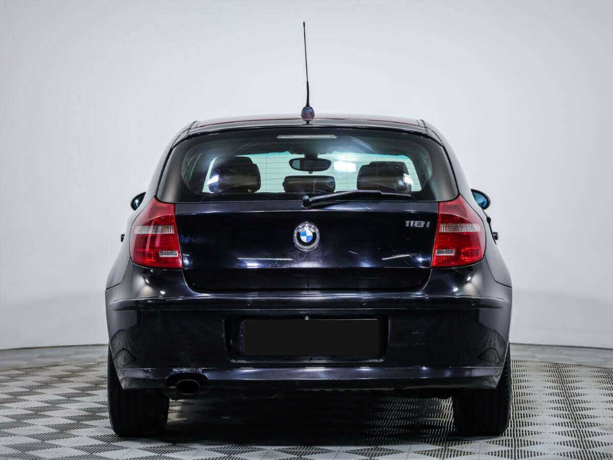 BMW 1 серии с пробегом — 2008 год. Фото: #4