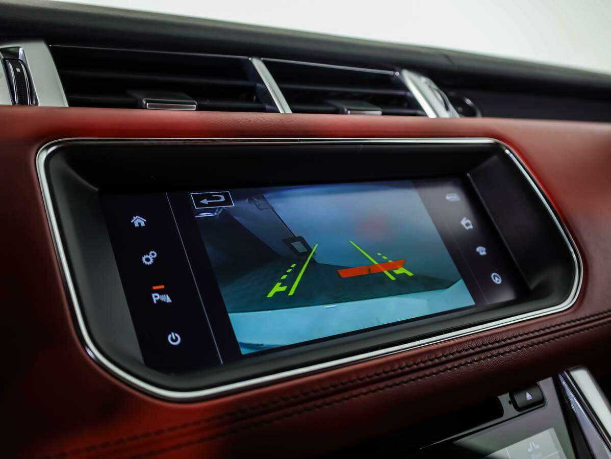 Land Rover Range Rover Sport с пробегом — 2014 год. Фото: #12