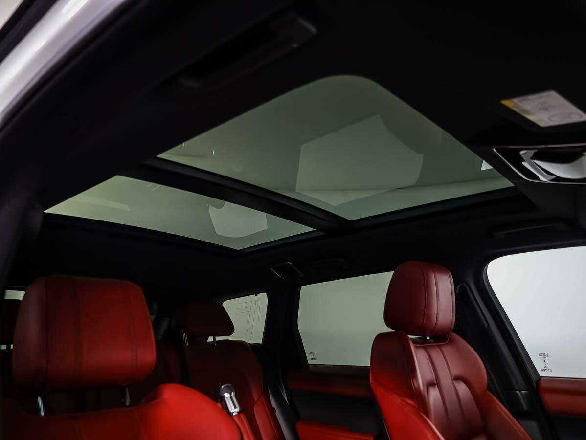 Land Rover Range Rover Sport с пробегом — 2014 год. Фото: #17