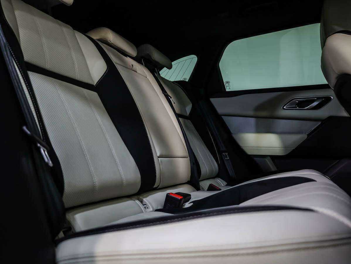 Land Rover Range Rover Velar с пробегом — 2017 год. Фото: #11