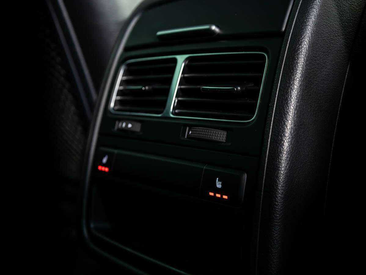 Volkswagen Touareg с пробегом — 2015 год. Фото: #16