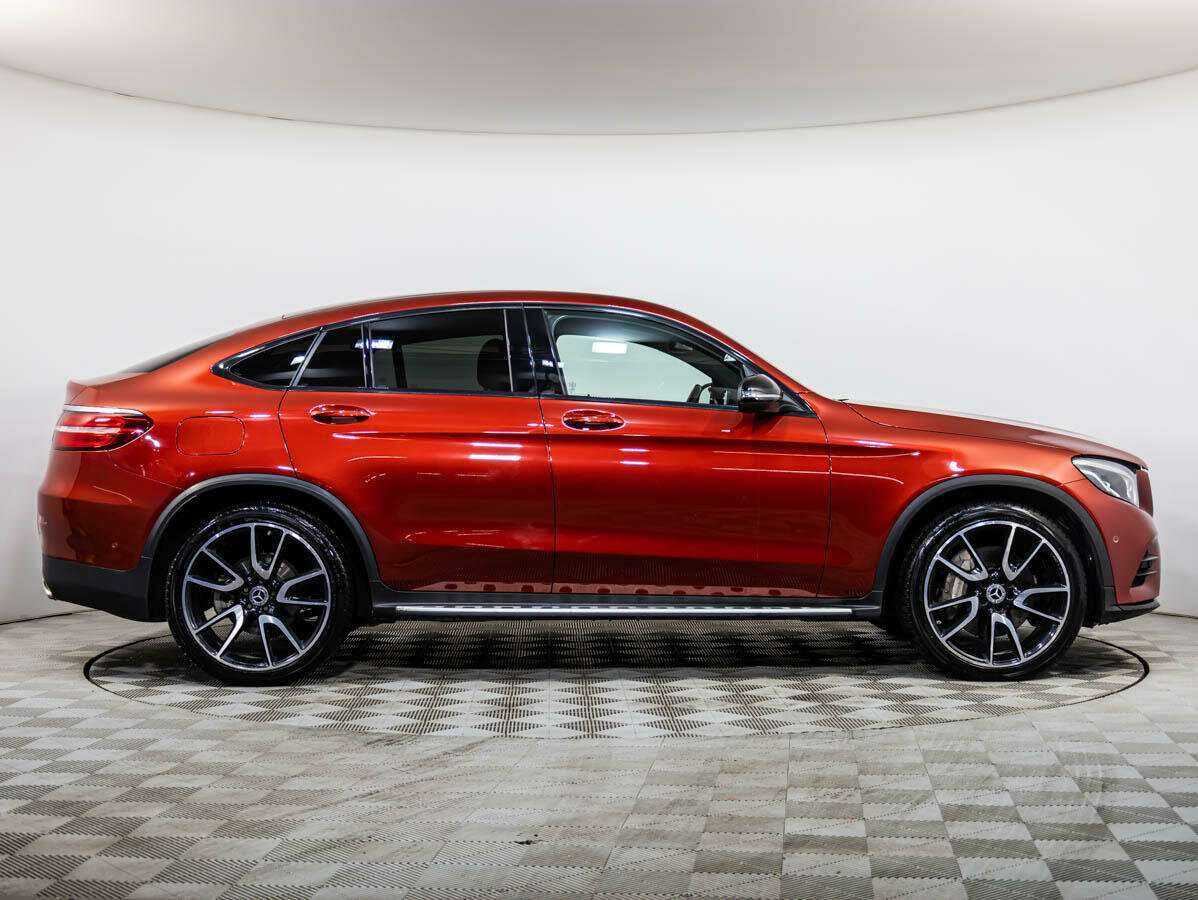Mercedes-Benz GLC Coupe с пробегом — 2017 год. Фото: #2