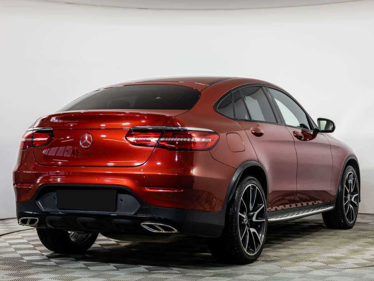 Mercedes-Benz GLC Coupe с пробегом — 2017 год. Фото: #3