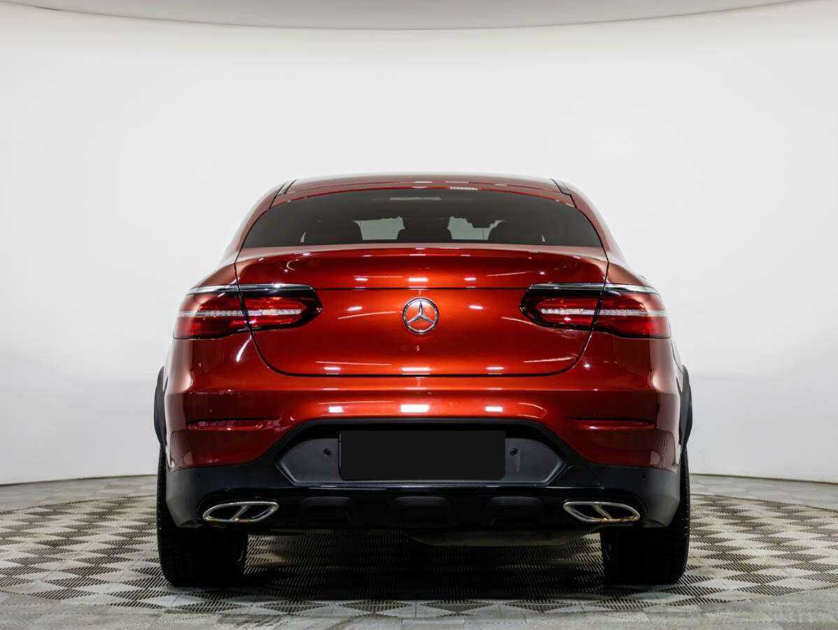 Mercedes-Benz GLC Coupe с пробегом — 2017 год. Фото: #4