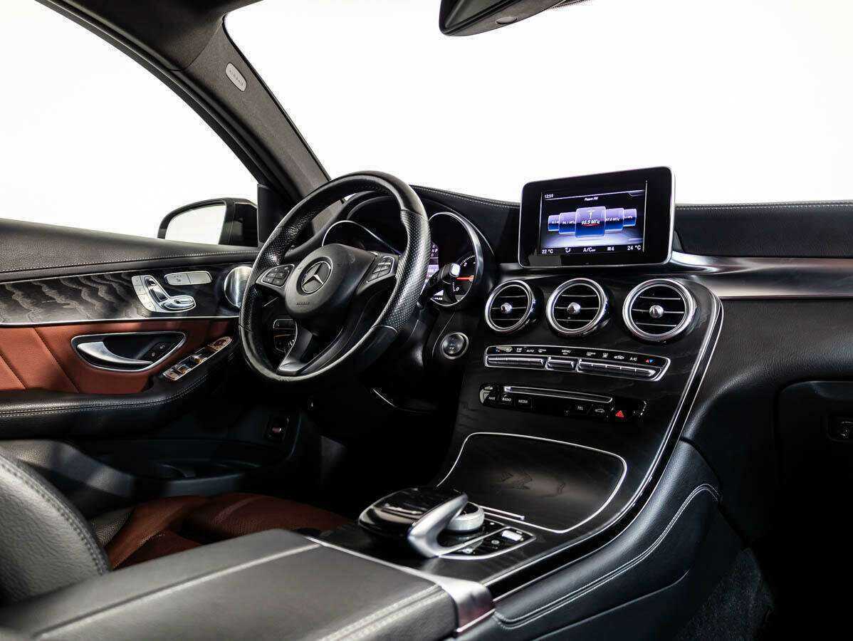 Mercedes-Benz GLC Coupe с пробегом — 2017 год. Фото: #7