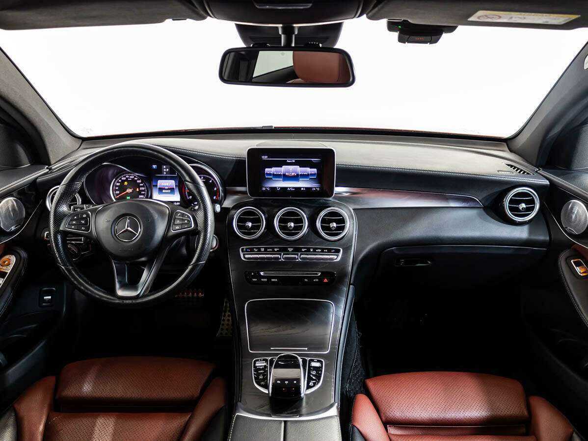 Mercedes-Benz GLC Coupe с пробегом — 2017 год. Фото: #8