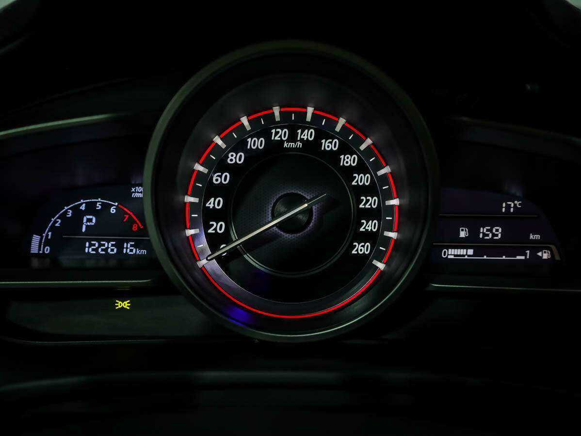 Mazda 3 с пробегом — 2014 год. Фото: #12