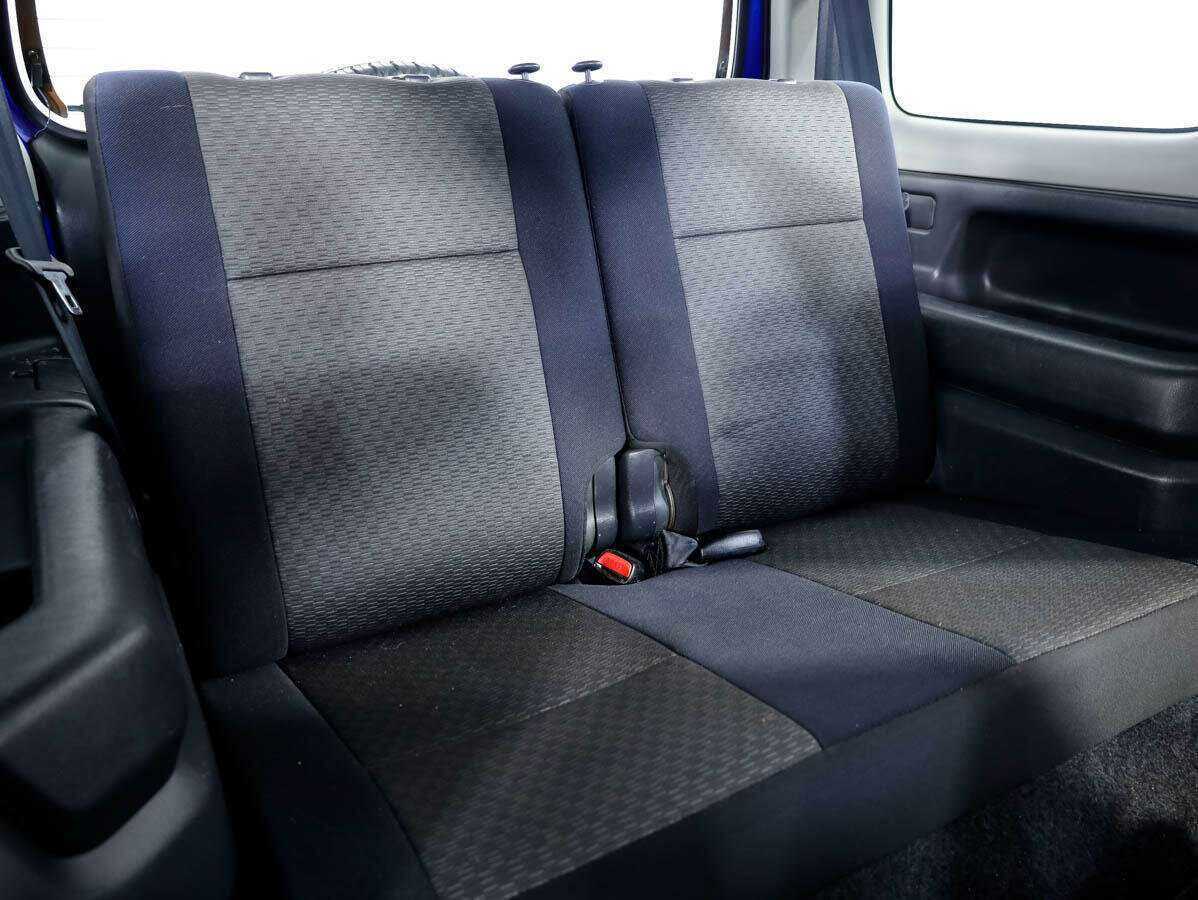 Suzuki Jimny с пробегом — 2008 год. Фото: #10