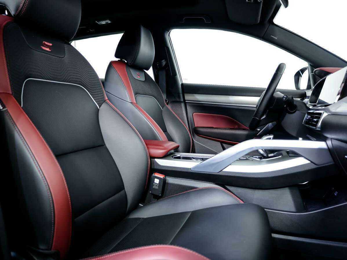 Geely Coolray с пробегом — 2021 год. Фото: #11