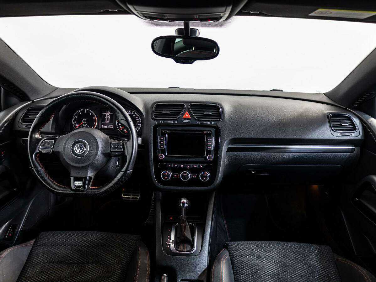 Volkswagen Scirocco с пробегом — 2013 год. Фото: #8