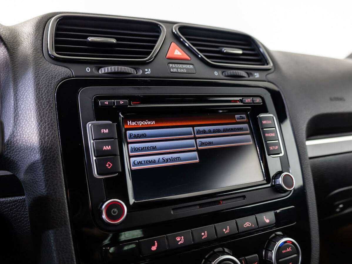 Volkswagen Scirocco с пробегом — 2013 год. Фото: #11