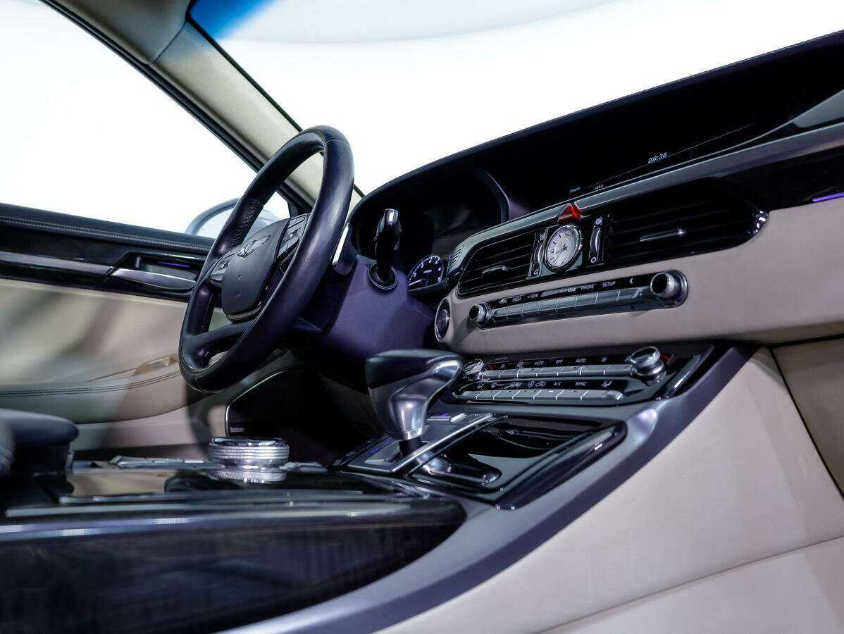 Genesis G90 с пробегом — 2016 год. Фото: #7