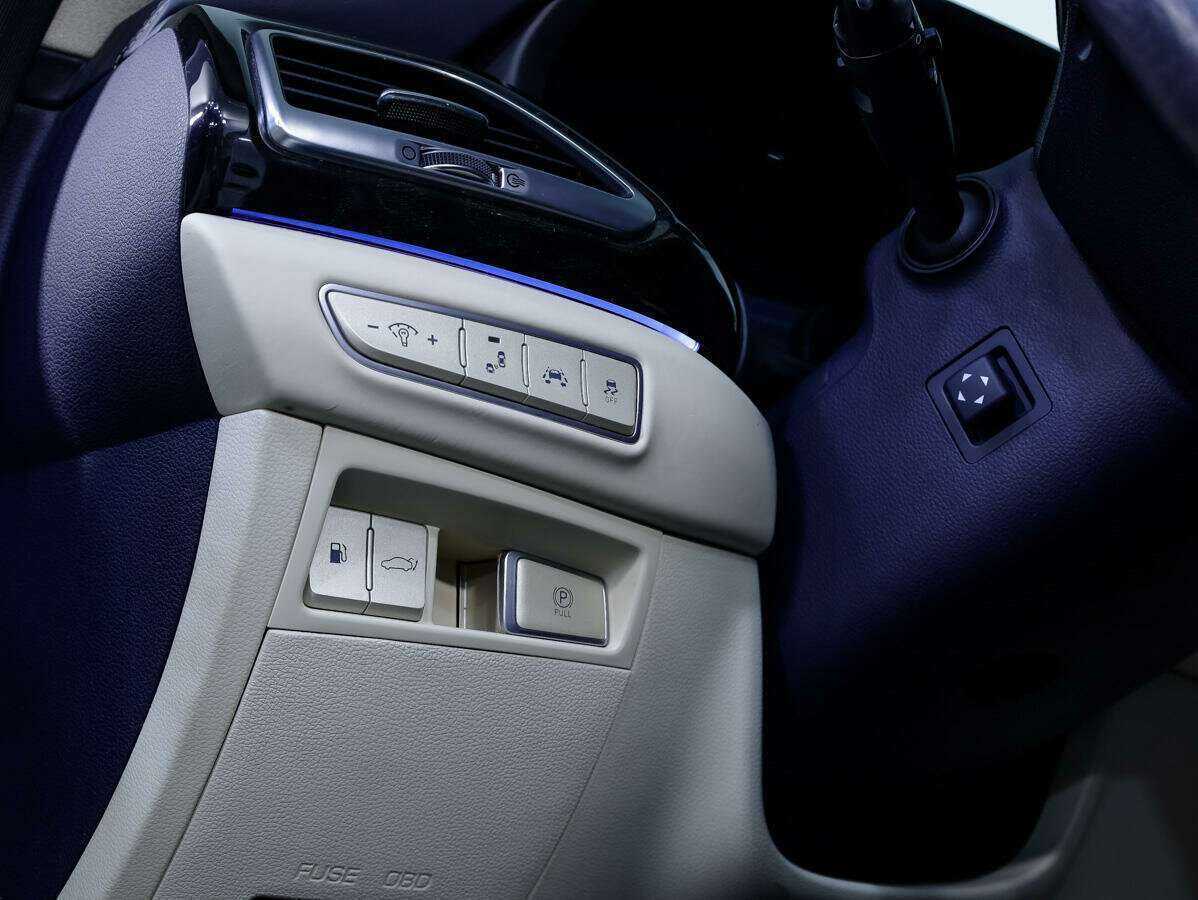 Genesis G90 с пробегом — 2016 год. Фото: #20