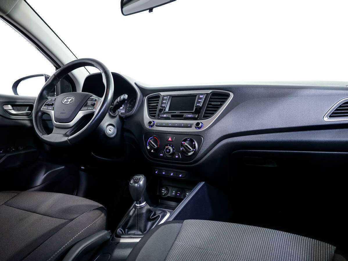 Hyundai Solaris с пробегом — 2018 год. Фото: #7