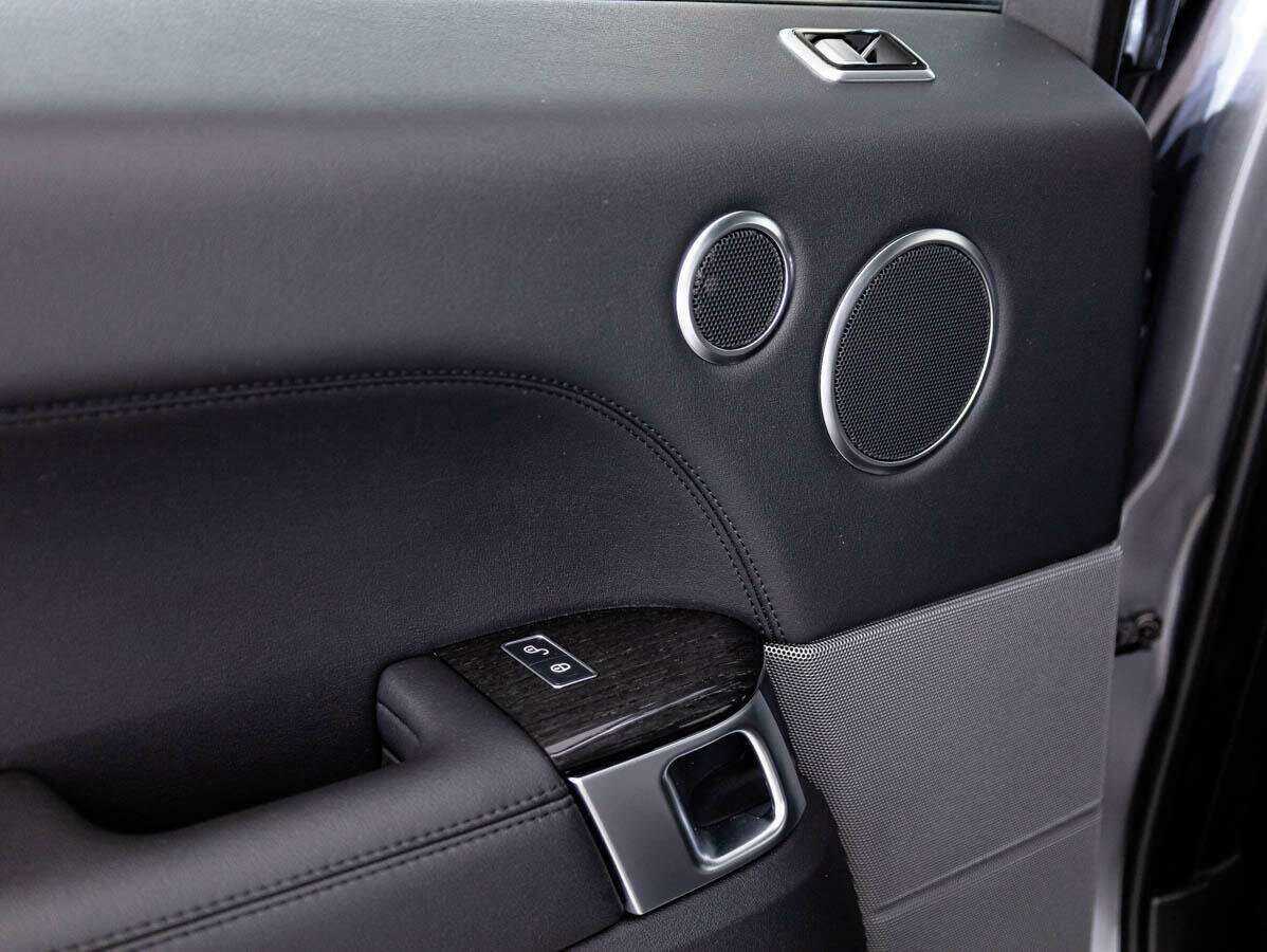 Land Rover Range Rover Sport с пробегом — 2020 год. Фото: #12