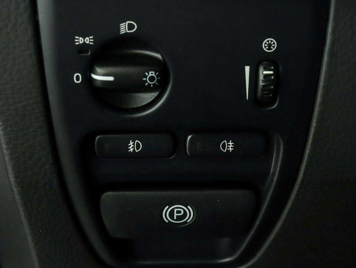 Volvo XC90 с пробегом — 2008 год. Фото: #12