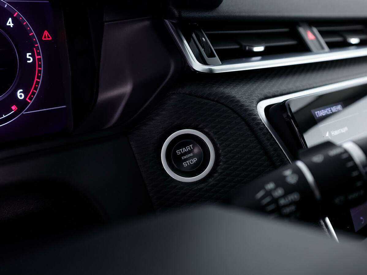 Land Rover Range Rover Velar с пробегом — 2018 год. Фото: #17