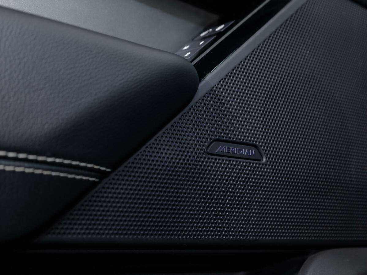 Land Rover Range Rover Velar с пробегом — 2018 год. Фото: #18