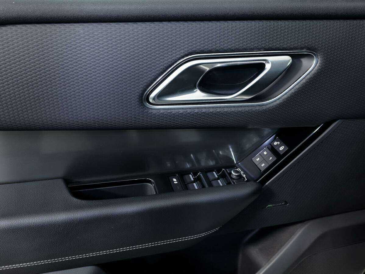 Land Rover Range Rover Velar с пробегом — 2018 год. Фото: #20