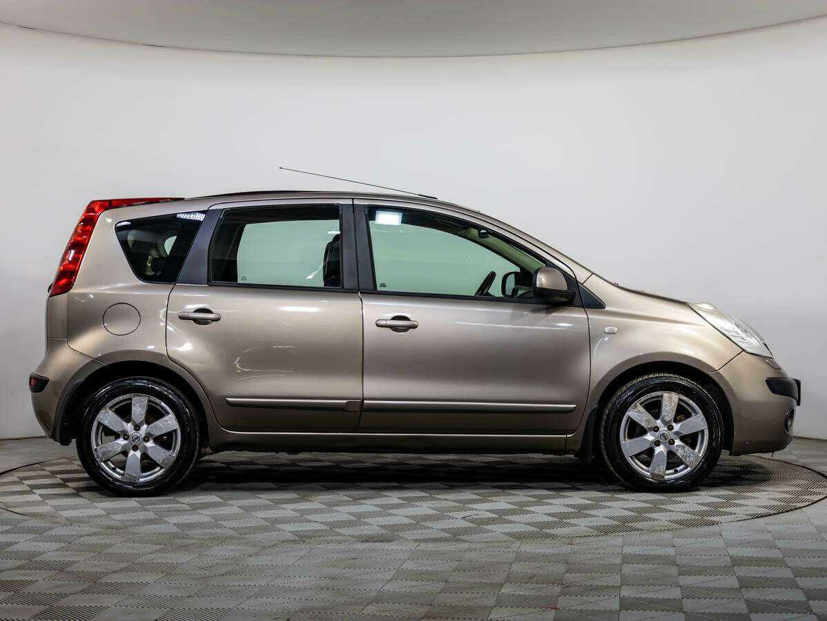 Nissan Note с пробегом — 2007 год. Фото: #2