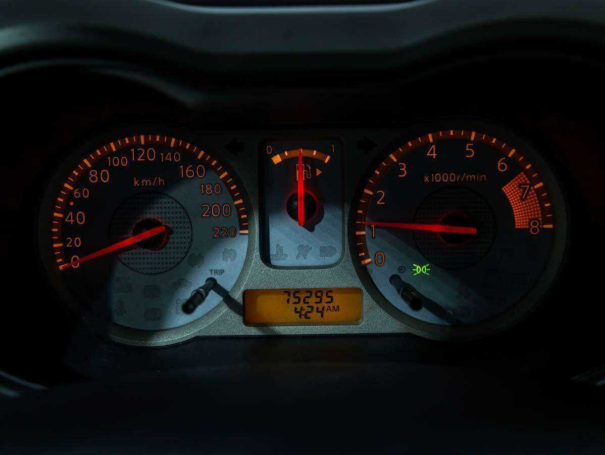 Nissan Note с пробегом — 2007 год. Фото: #9