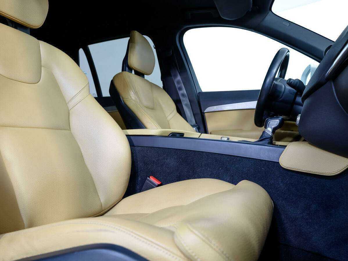 Volvo XC90 с пробегом — 2016 год. Фото: #9
