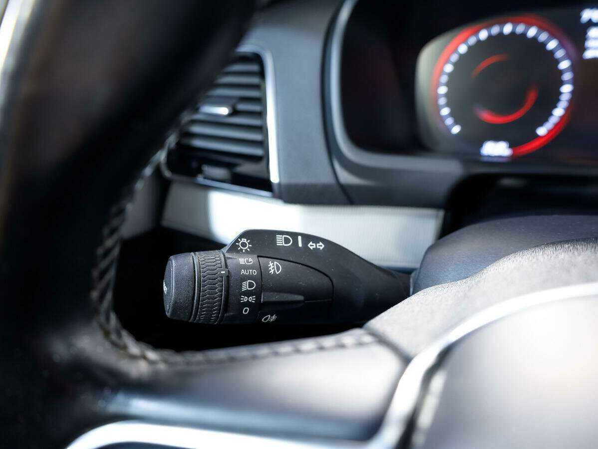 Volvo XC90 с пробегом — 2016 год. Фото: #13