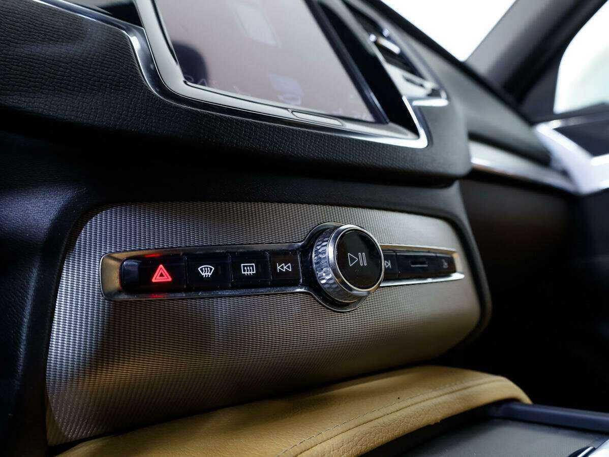 Volvo XC90 с пробегом — 2016 год. Фото: #15
