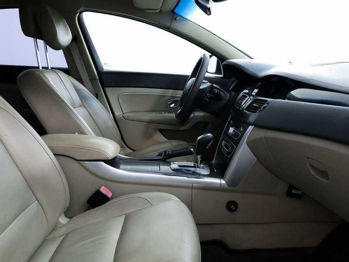 Renault Latitude с пробегом — 2011 год. Фото: #7