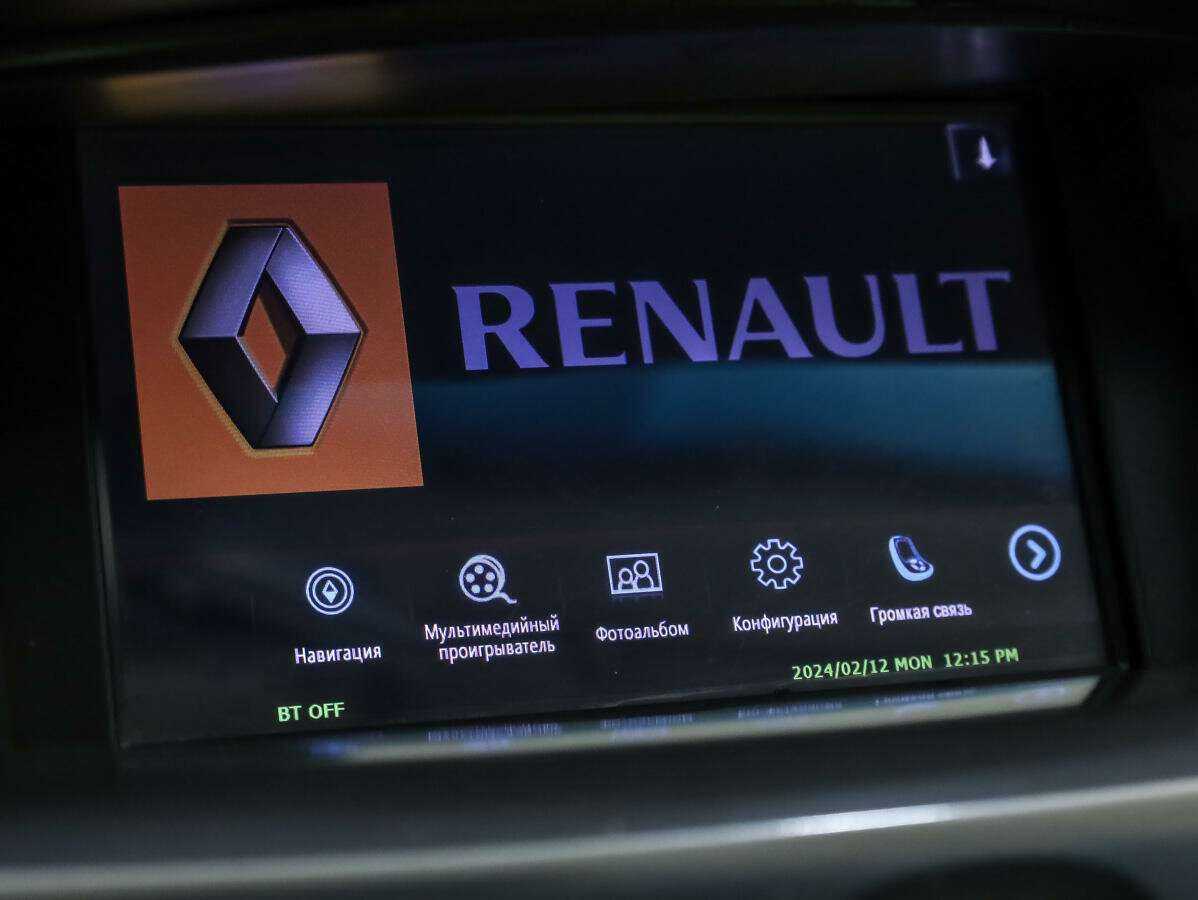 Renault Latitude с пробегом — 2011 год. Фото: #17