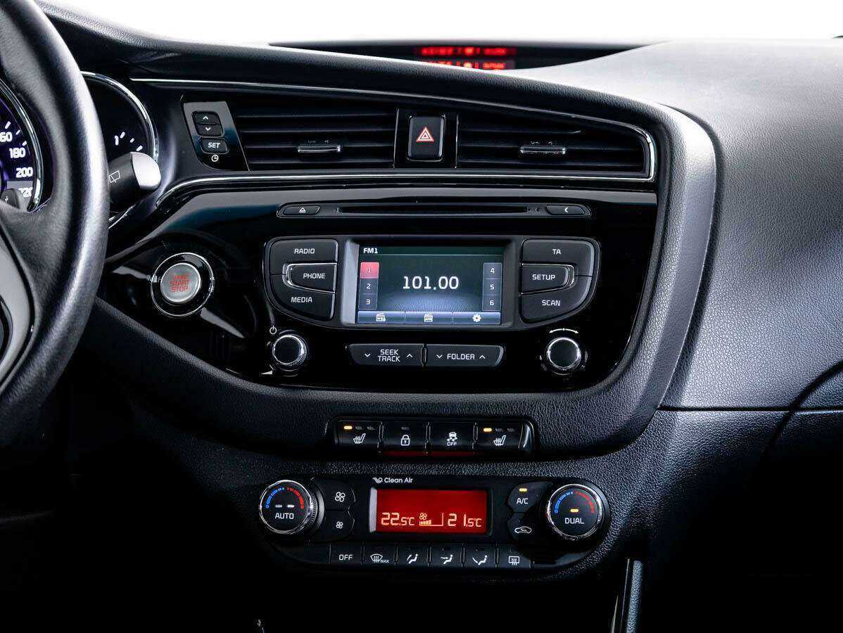 Kia Ceed с пробегом — 2016 год. Фото: #16