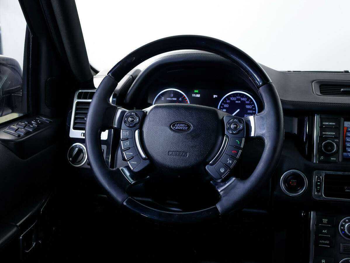 Land Rover Range Rover с пробегом — 2010 год. Фото: #10