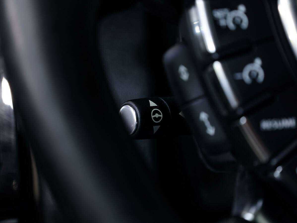 Land Rover Range Rover с пробегом — 2010 год. Фото: #22