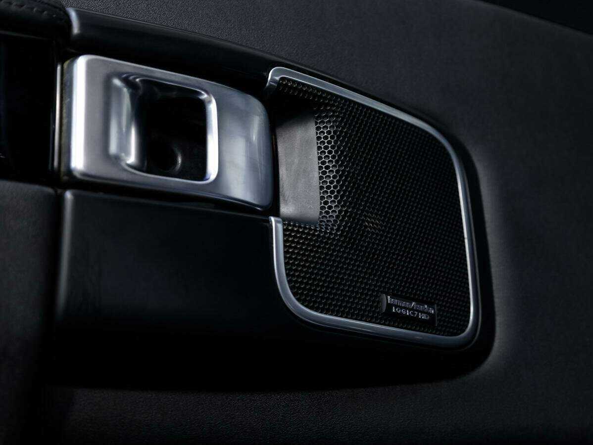 Land Rover Range Rover с пробегом — 2010 год. Фото: #28