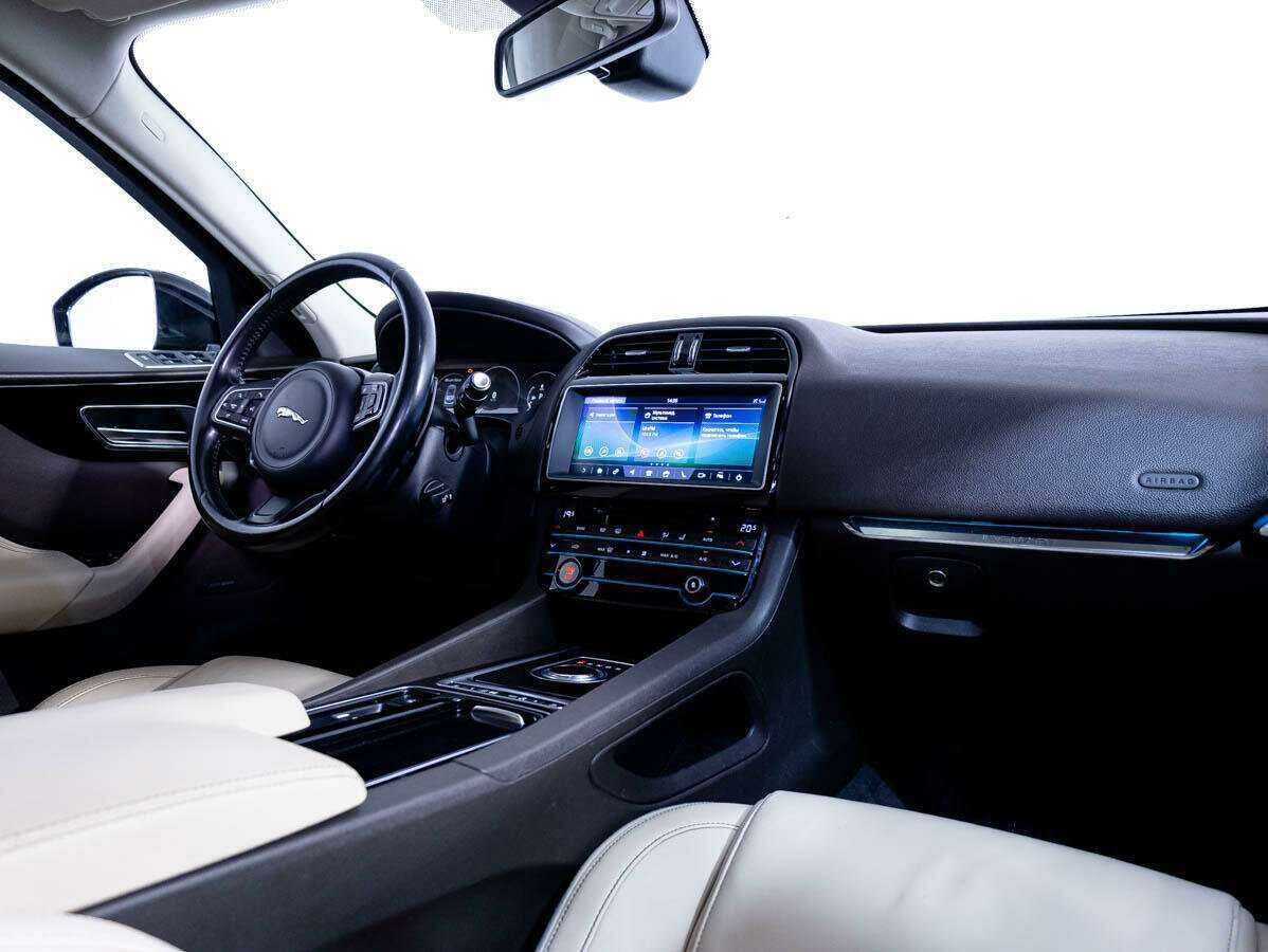 Jaguar F-Pace с пробегом — 2016 год. Фото: #7