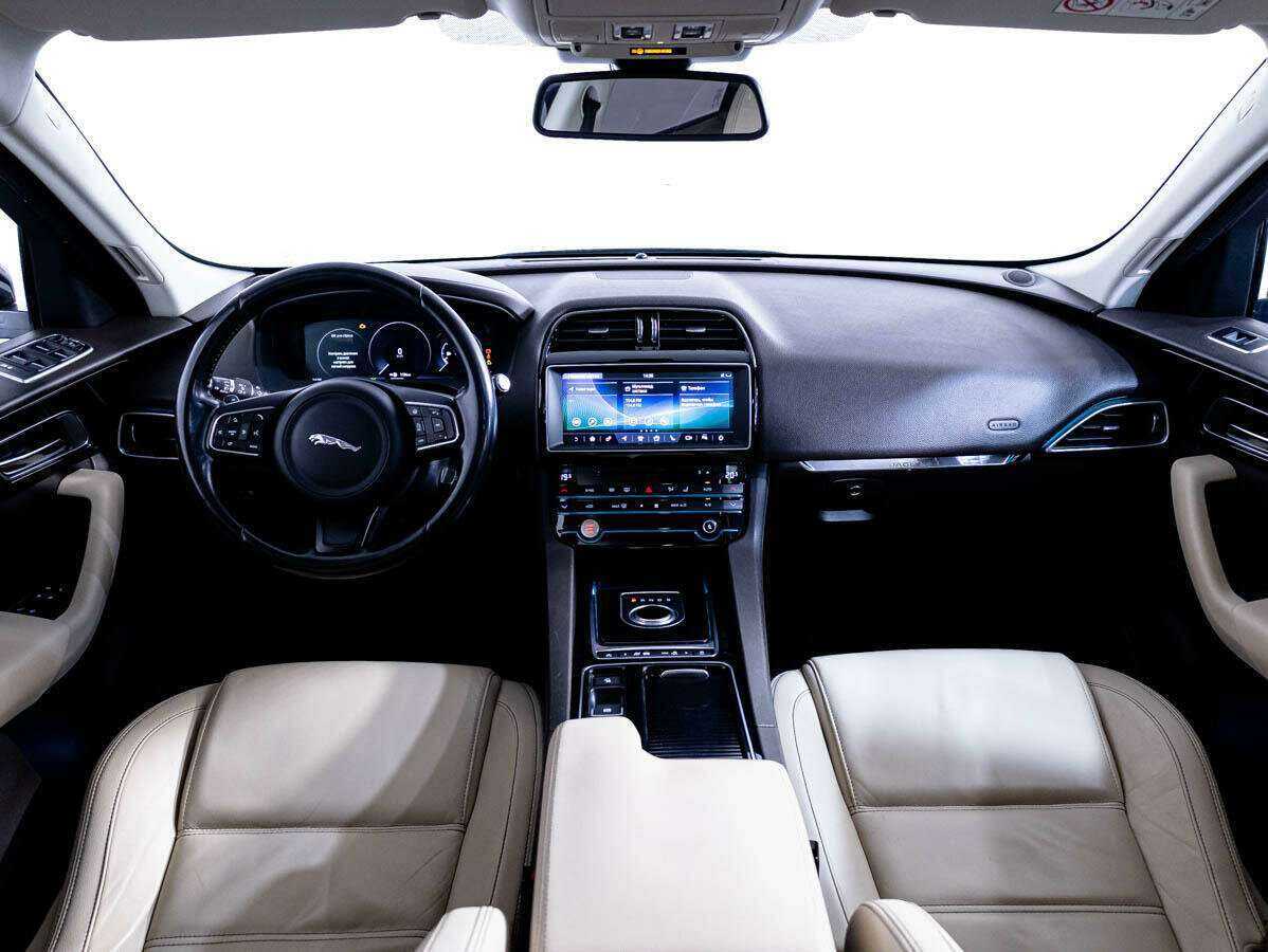 Jaguar F-Pace с пробегом — 2016 год. Фото: #8