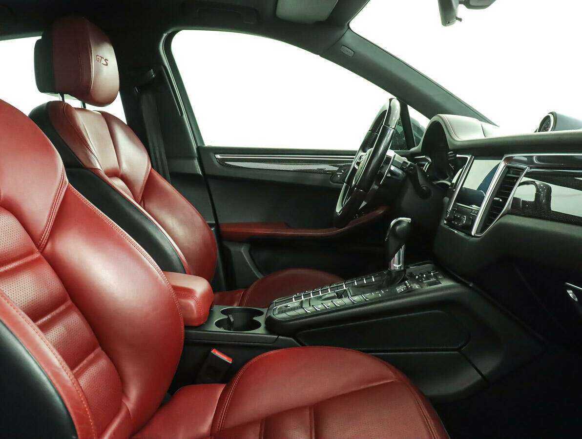 Porsche Macan с пробегом — 2018 год. Фото: #6