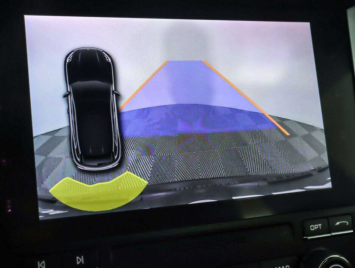 Porsche Macan с пробегом — 2018 год. Фото: #24