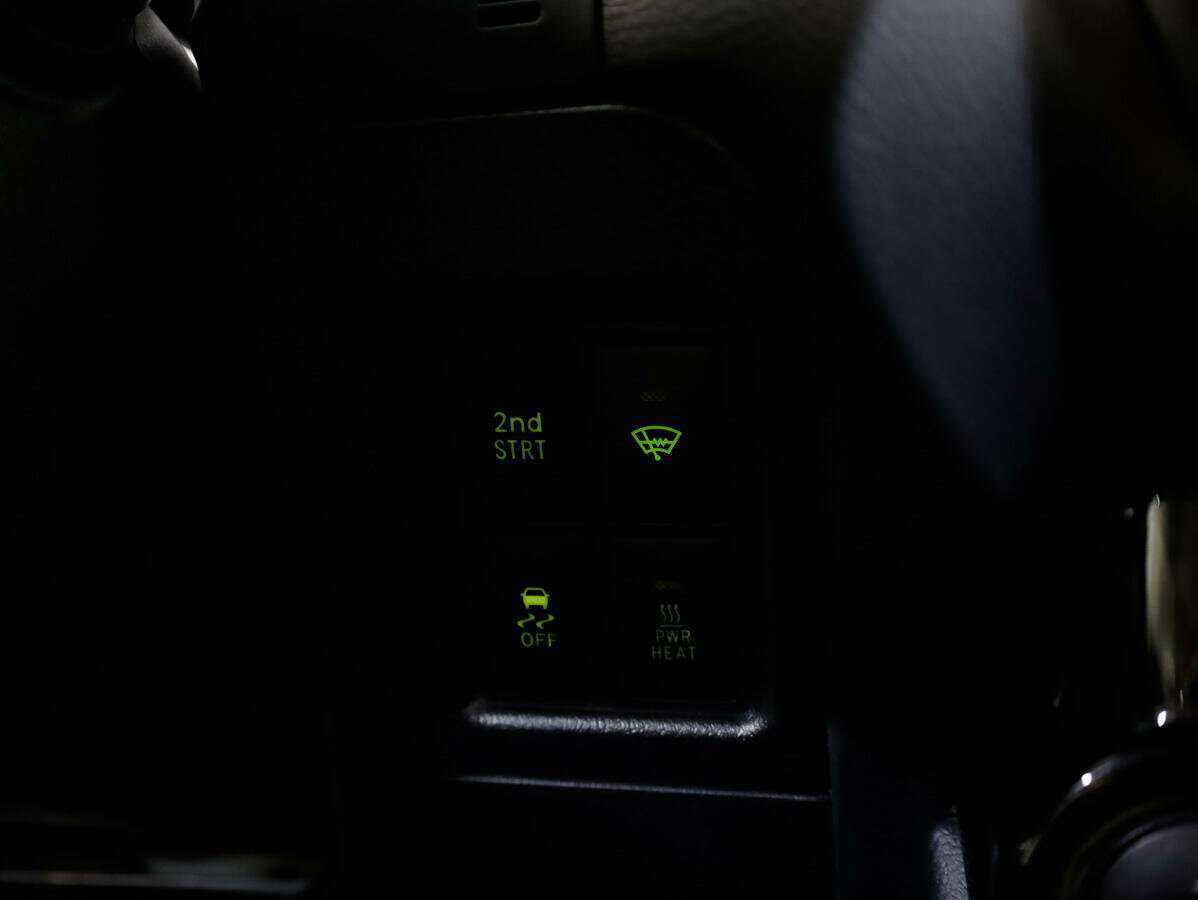 Toyota Land Cruiser Prado с пробегом — 2017 год. Фото: #19