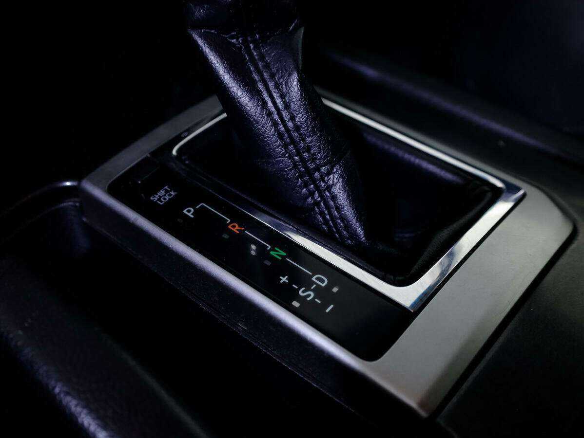 Toyota Land Cruiser Prado с пробегом — 2017 год. Фото: #23