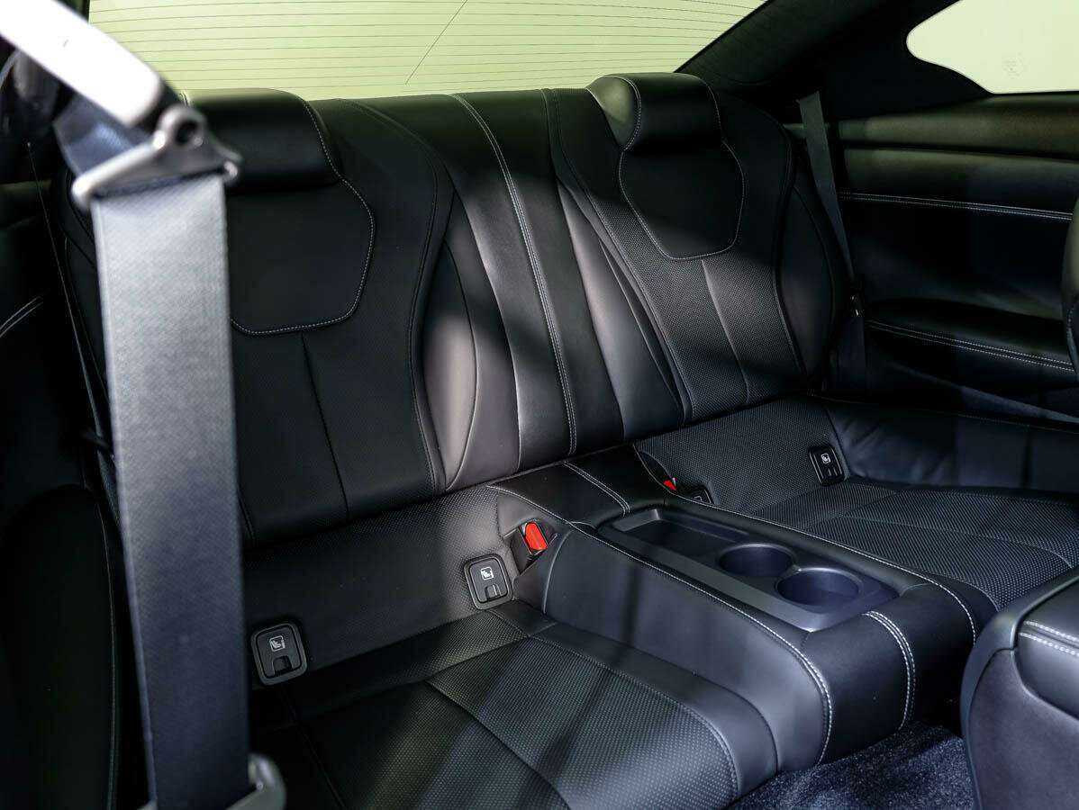 Infiniti Q60 с пробегом — 2021 год. Фото: #10