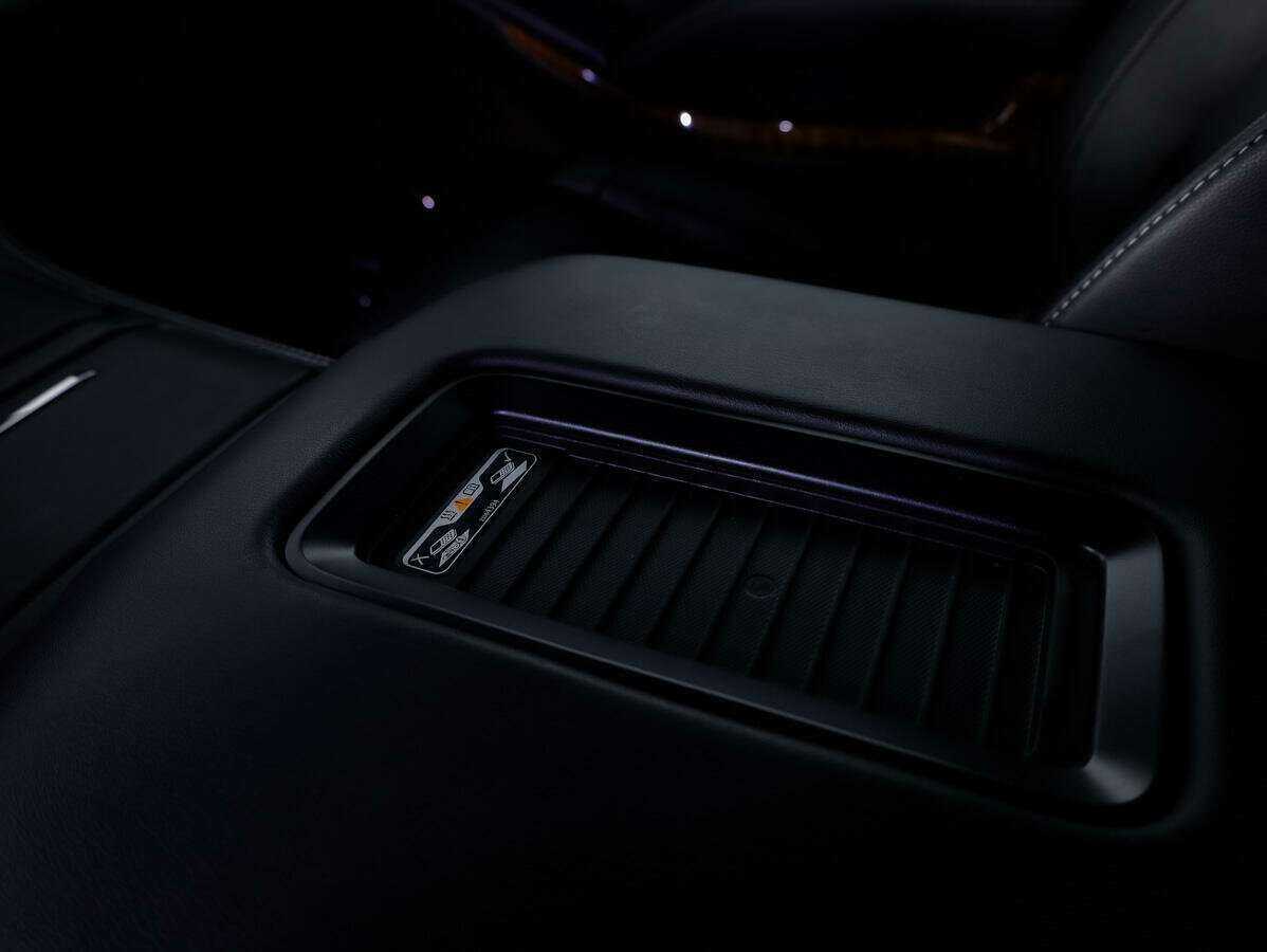 Chevrolet Tahoe с пробегом — 2018 год. Фото: #28