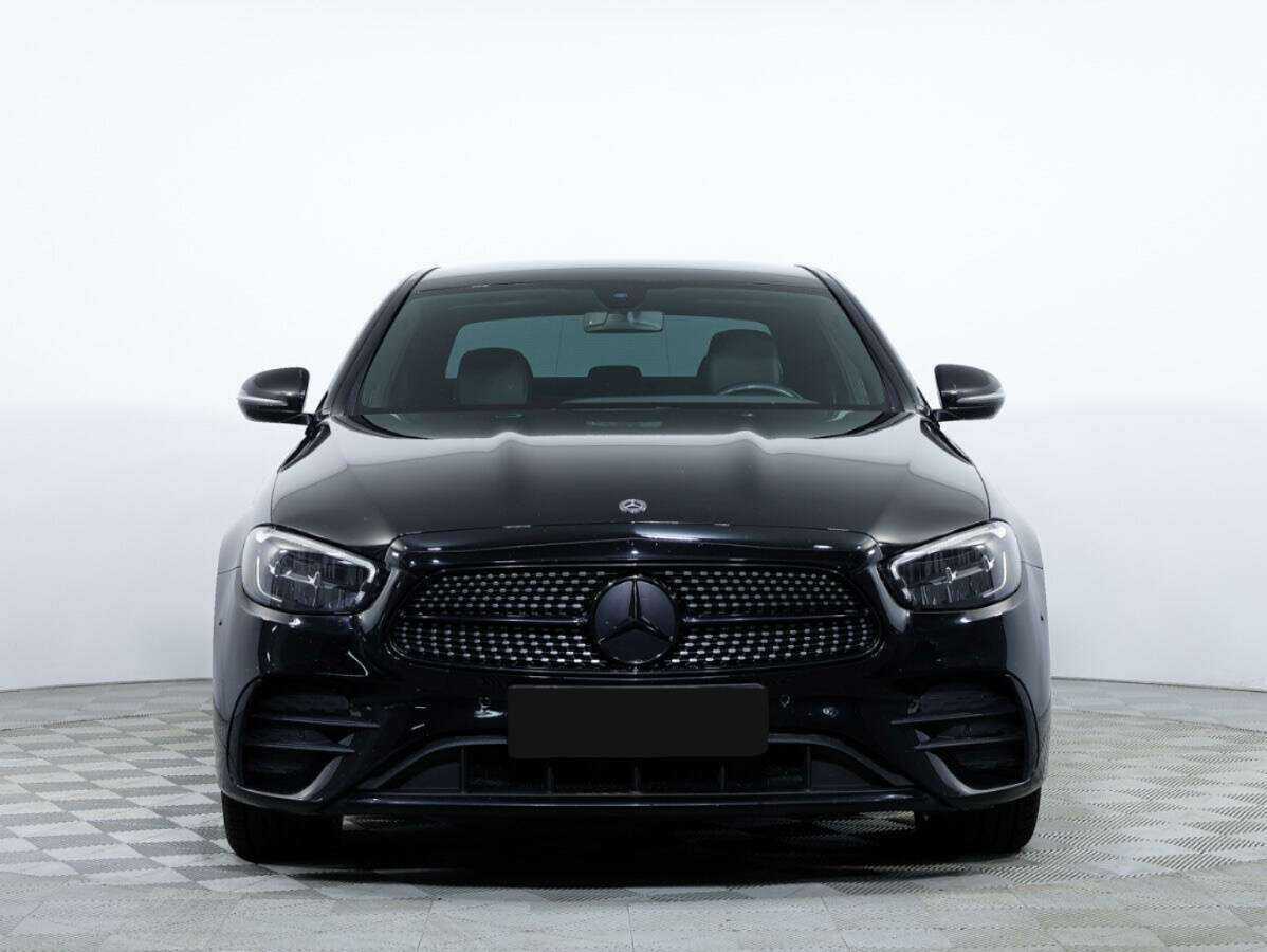 Mercedes-Benz E-Класс с пробегом — 2020 год. Фото: #1