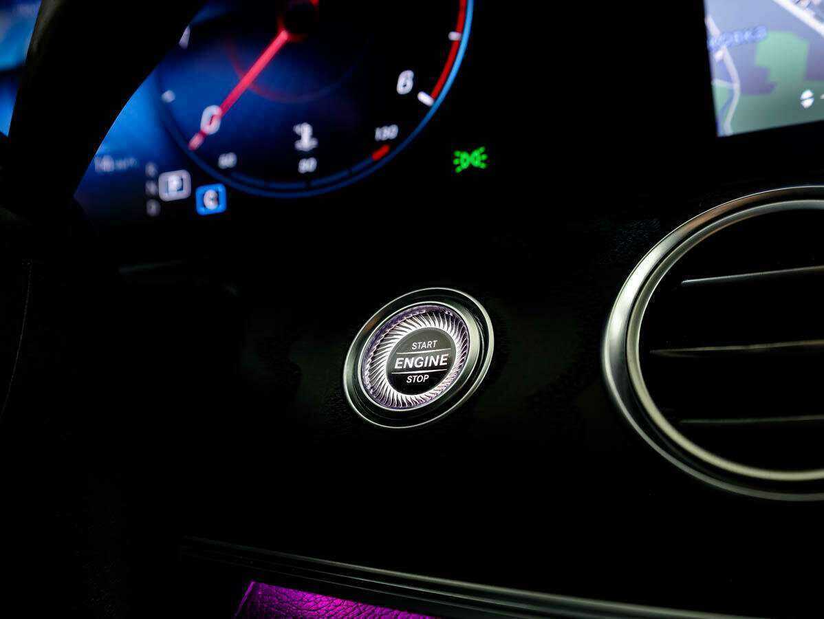 Mercedes-Benz E-Класс с пробегом — 2020 год. Фото: #18