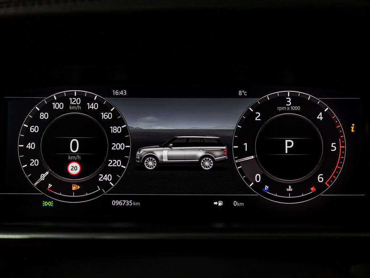 Land Rover Range Rover с пробегом — 2018 год. Фото: #20