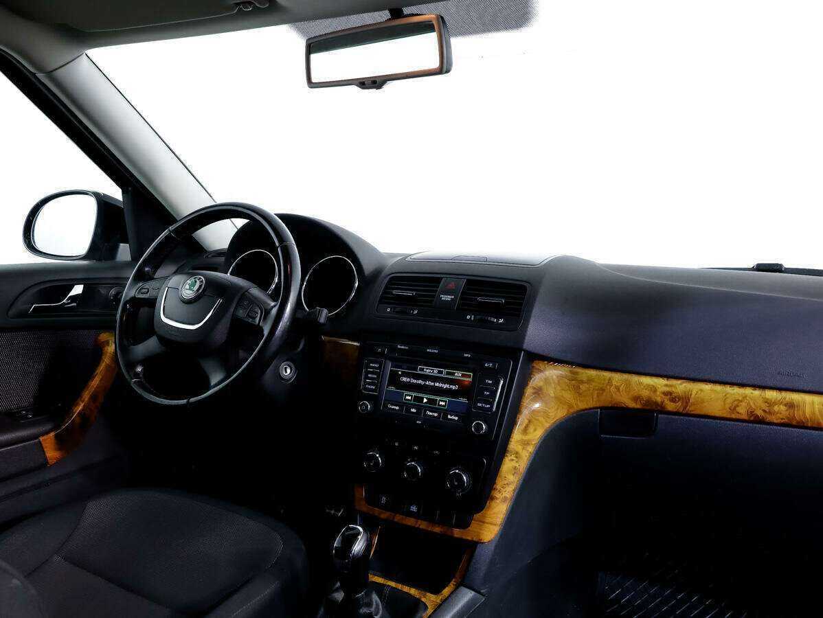 Skoda Yeti с пробегом — 2011 год. Фото: #8