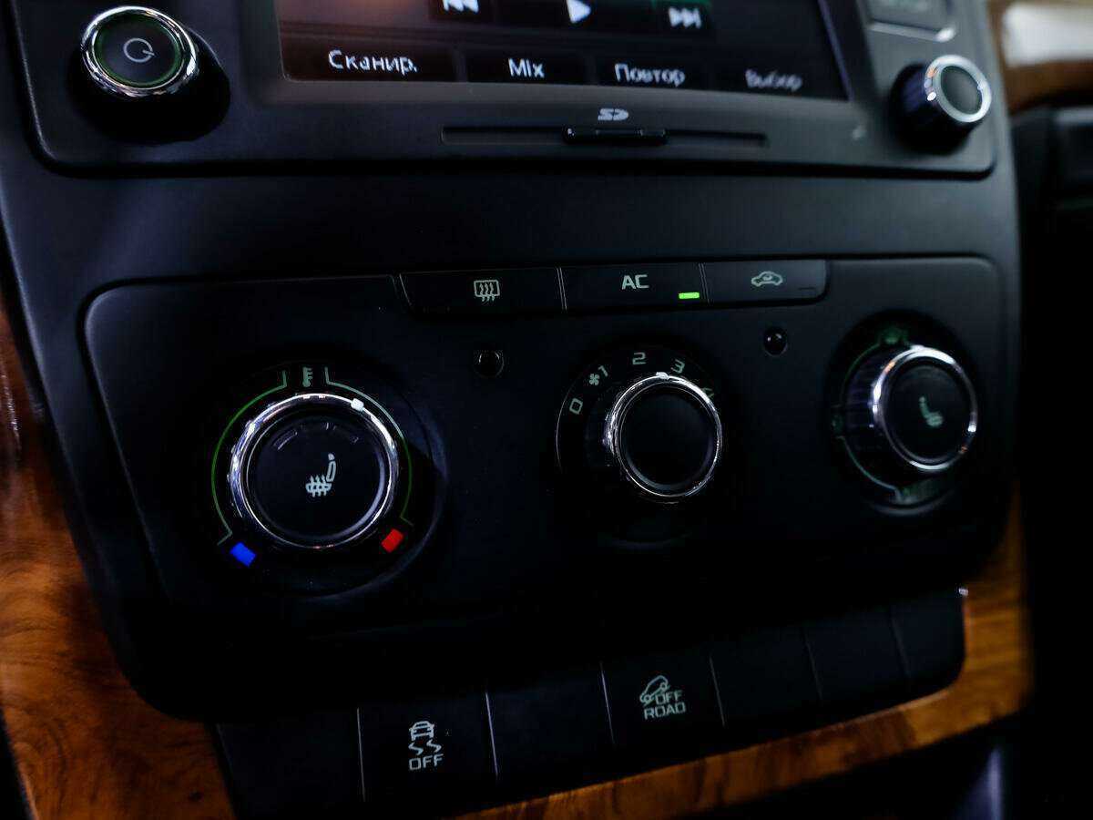 Skoda Yeti с пробегом — 2011 год. Фото: #13