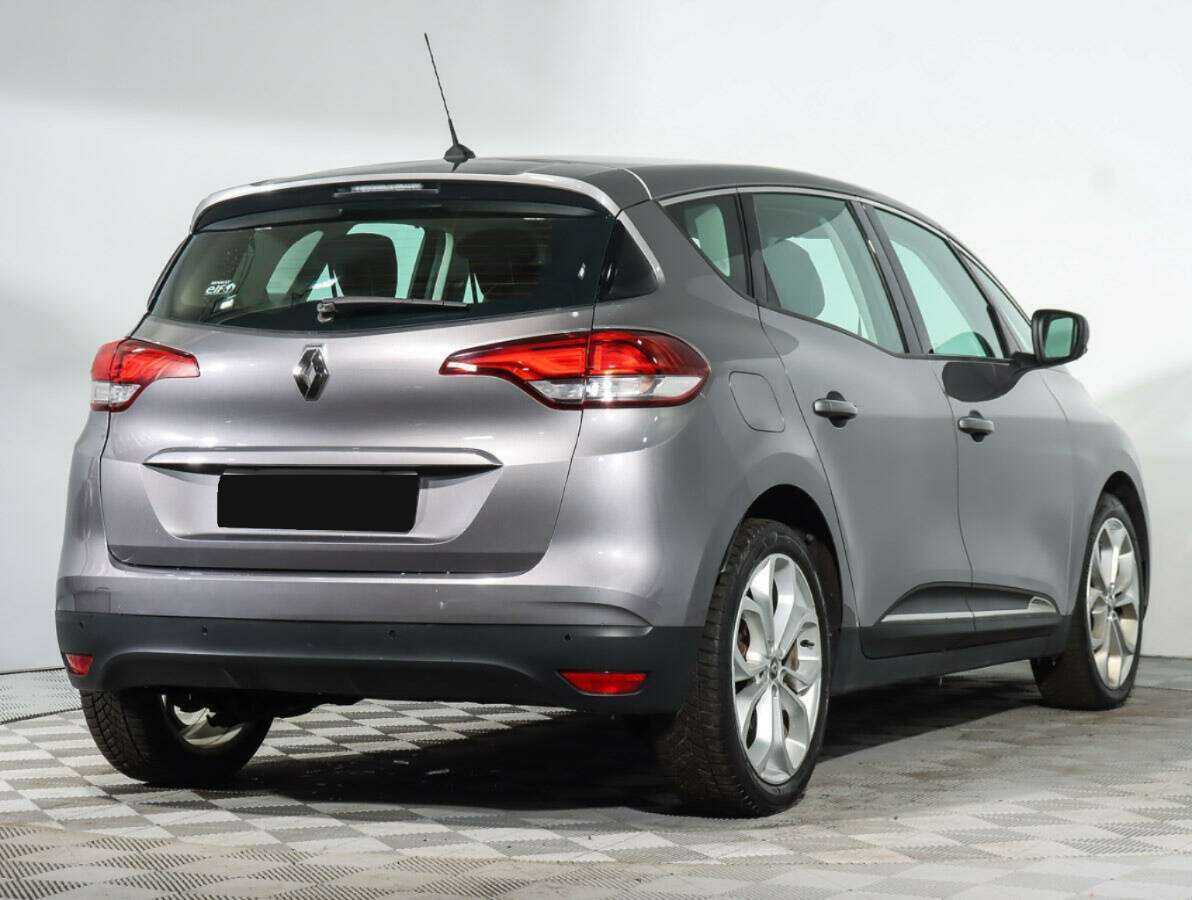 Renault Scenic с пробегом — 2018 год. Фото: #1
