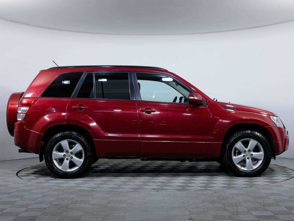 Suzuki Grand Vitara с пробегом — 2010 год. Фото: #2