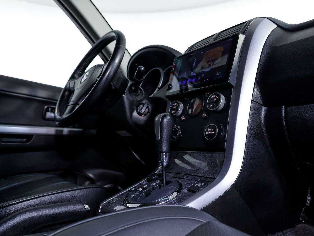 Suzuki Grand Vitara с пробегом — 2010 год. Фото: #17